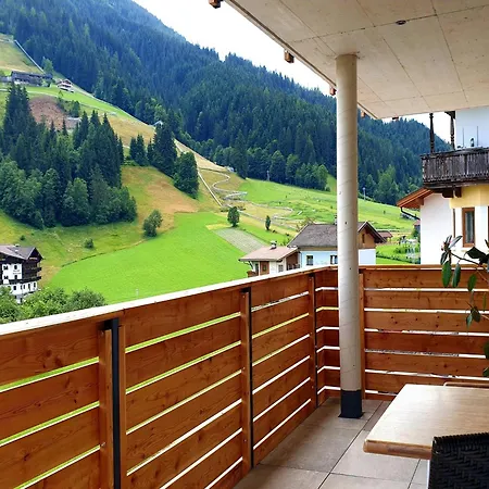 Apartment Tirolee Marchegg 2 Og 4 *